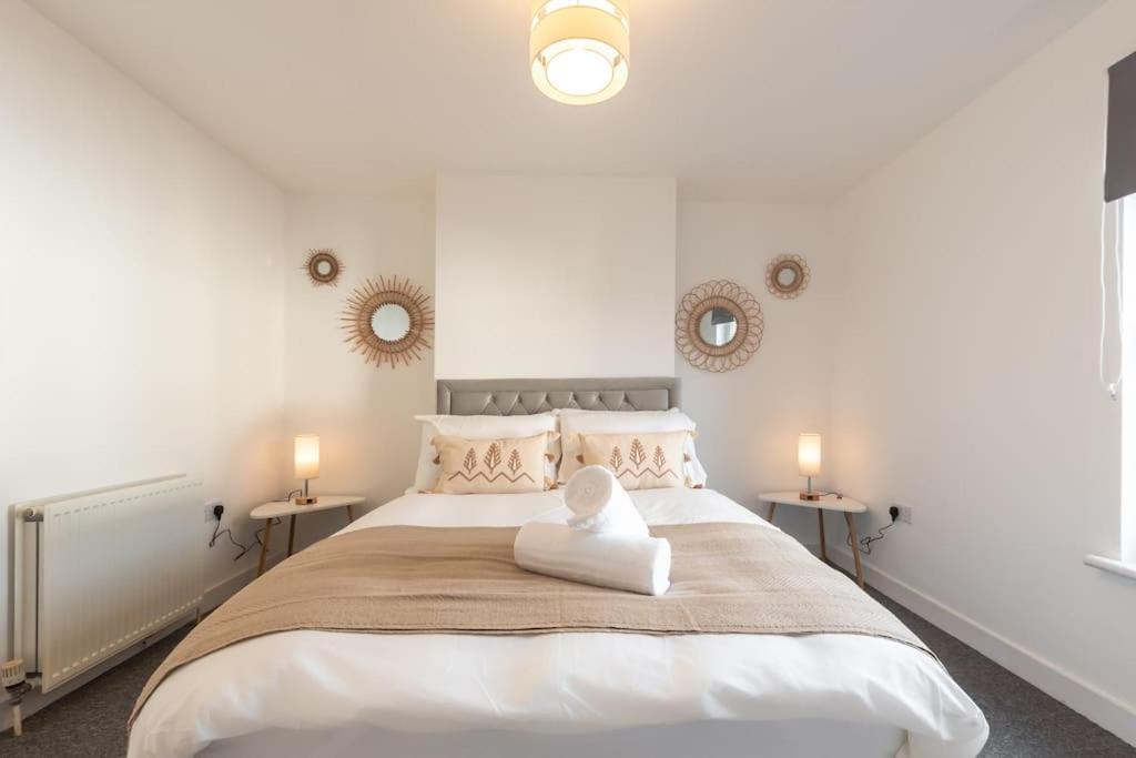 Beautiful 4 Bedroom House Reading Exteriör bild