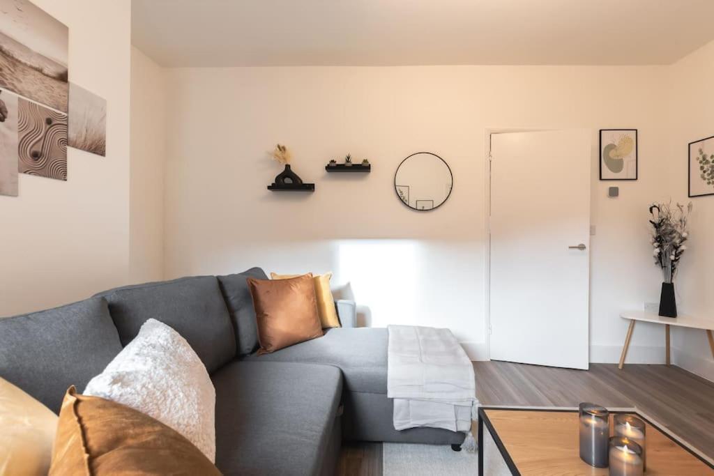 Beautiful 4 Bedroom House Reading Exteriör bild